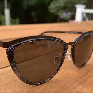 Women’s polarized sunglasses BRAND NEW!